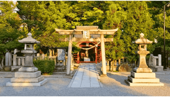 Yashima Shrine near Toji-Temple