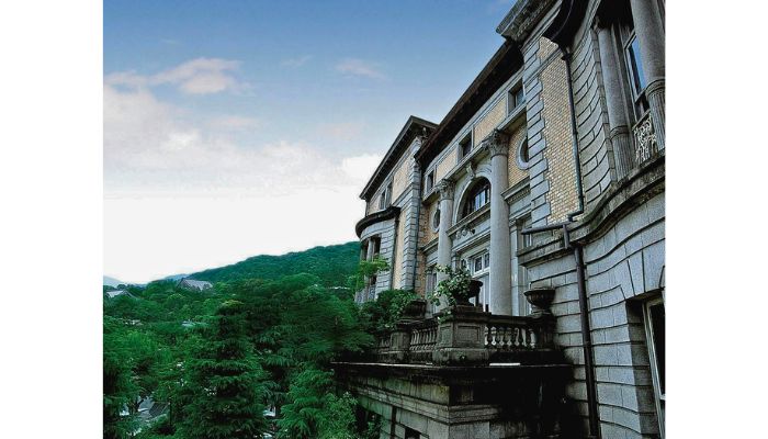 A Touch of Retro Elegance: Chourakukan in Mruyama Park